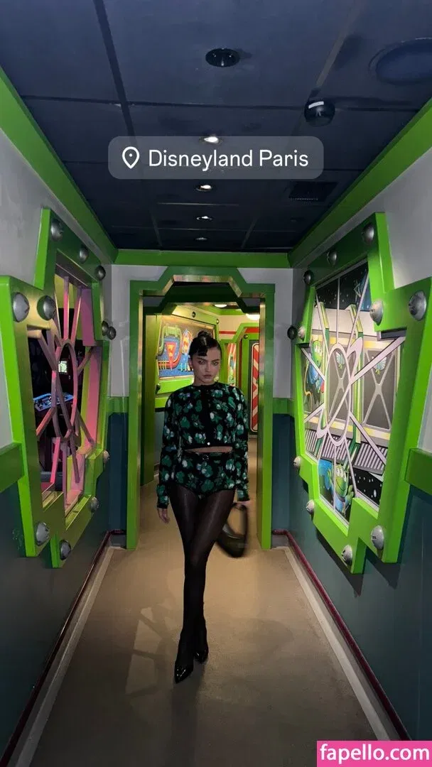 Isabela Merced / isabelamerced Onlyfans Photo Gallery 