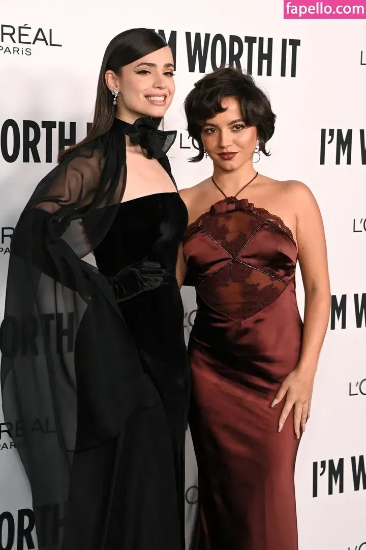 Isabela Merced / isabelamerced Onlyfans Photo Gallery 