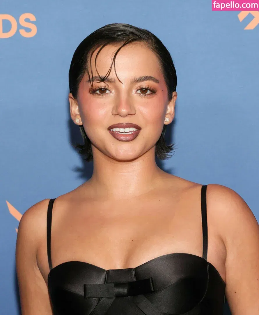 Isabela Merced / isabelamerced Onlyfans Photo Gallery 