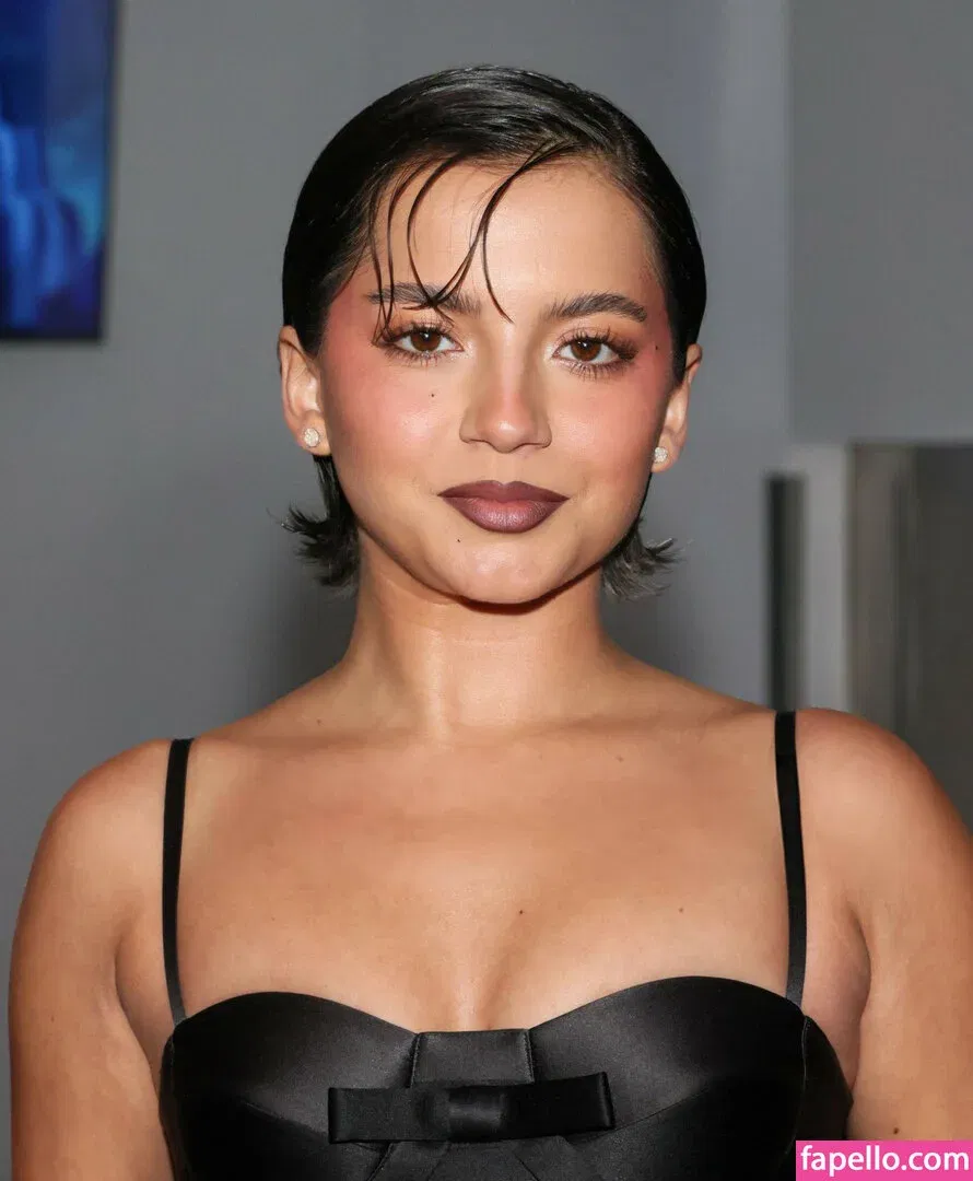 Isabela Merced / isabelamerced Onlyfans Photo Gallery 