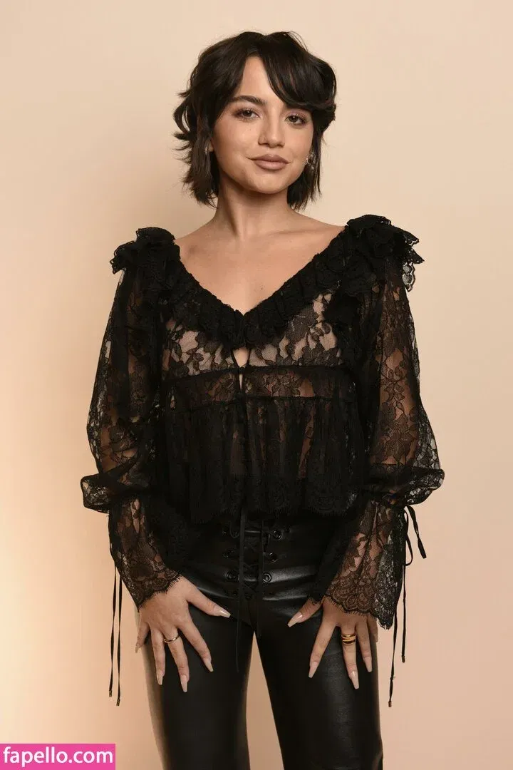 Isabela Merced / isabelamerced Onlyfans Photo Gallery 