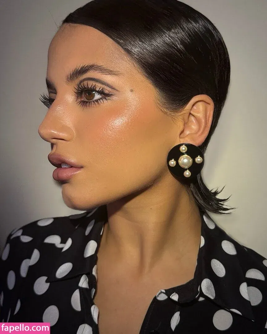 Isabela Merced / isabelamerced Onlyfans Photo Gallery 