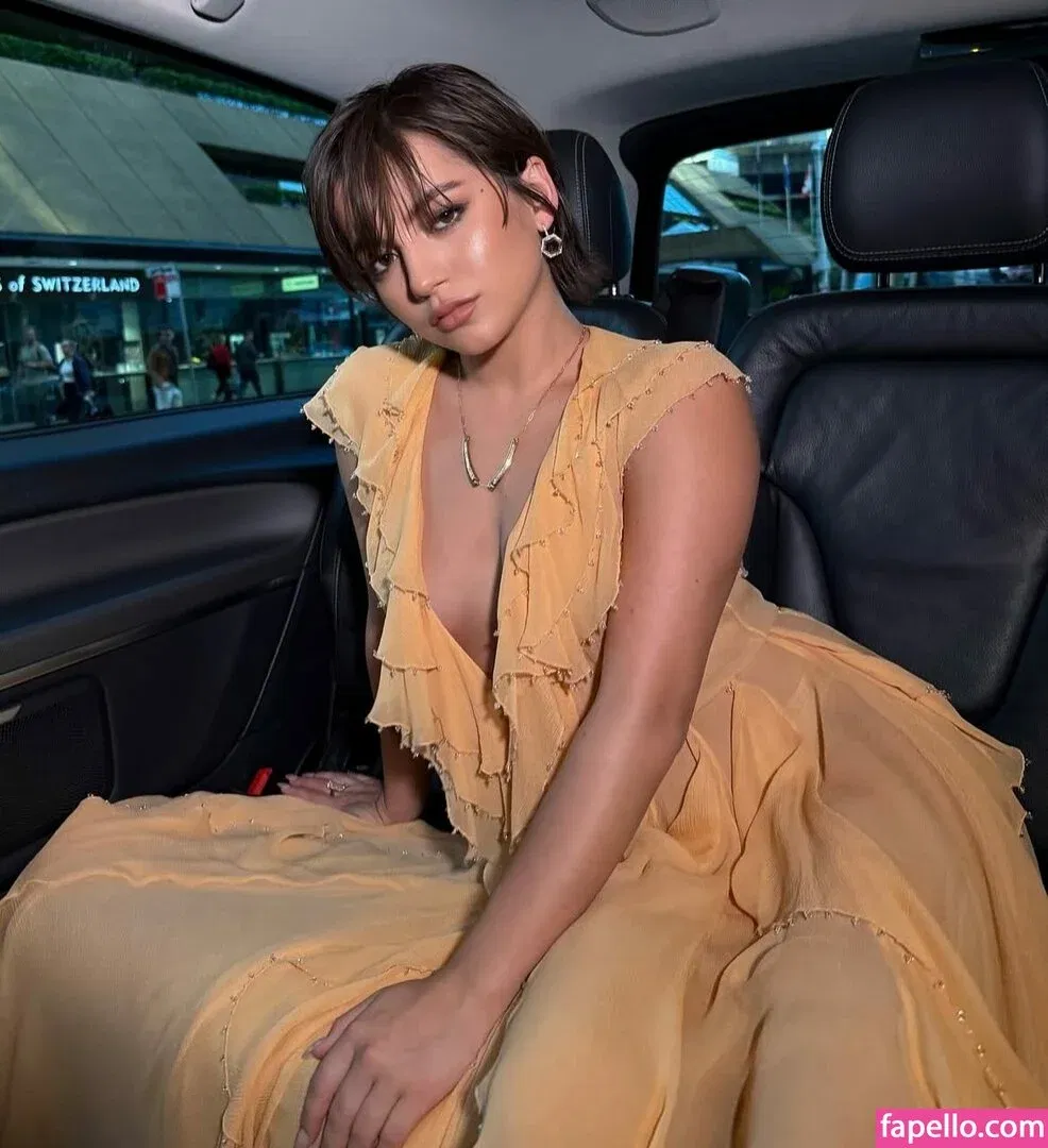 Isabela Merced / isabelamerced Onlyfans Photo Gallery 