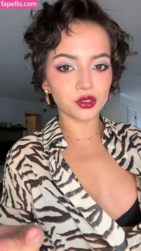 Isabela Merced / isabelamerced Onlyfans Photo Gallery 