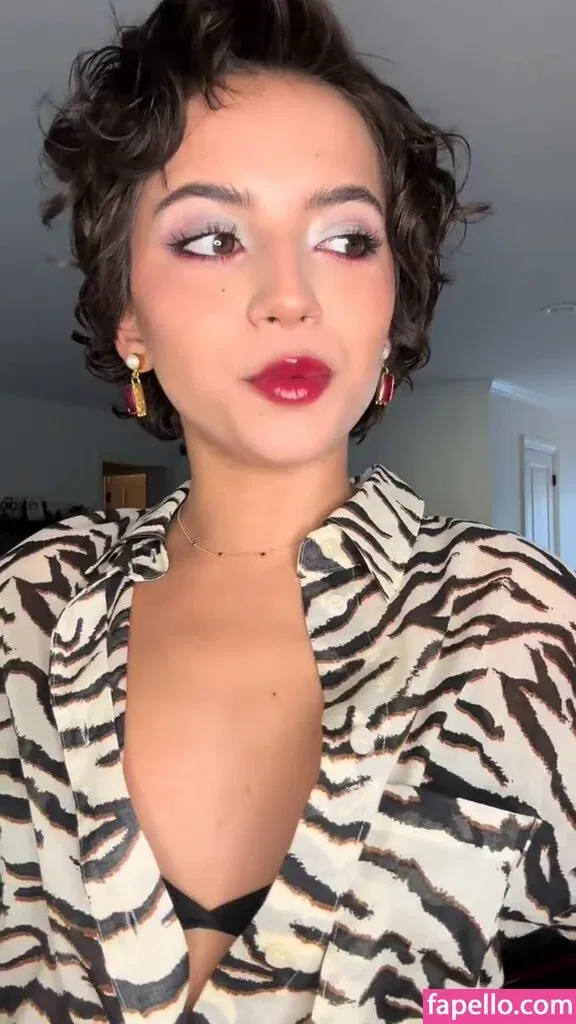 Isabela Merced / isabelamerced Onlyfans Photo Gallery 