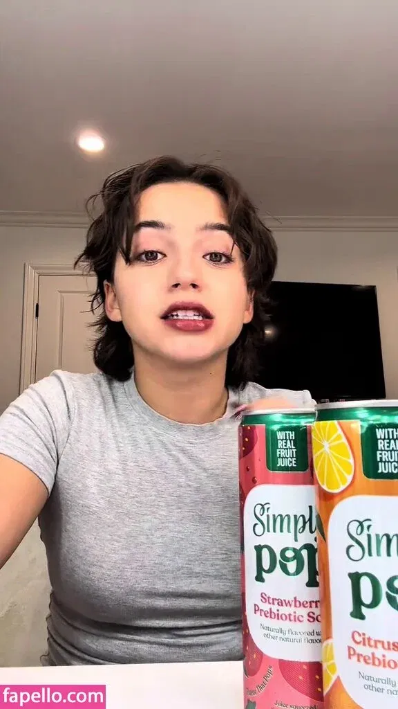 Isabela Merced / isabelamerced Onlyfans Photo Gallery 