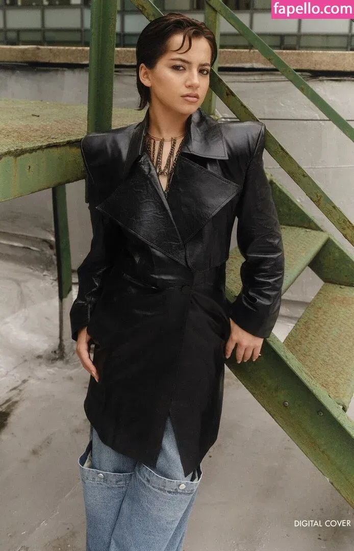 Isabela Merced / isabelamerced Onlyfans Photo Gallery 