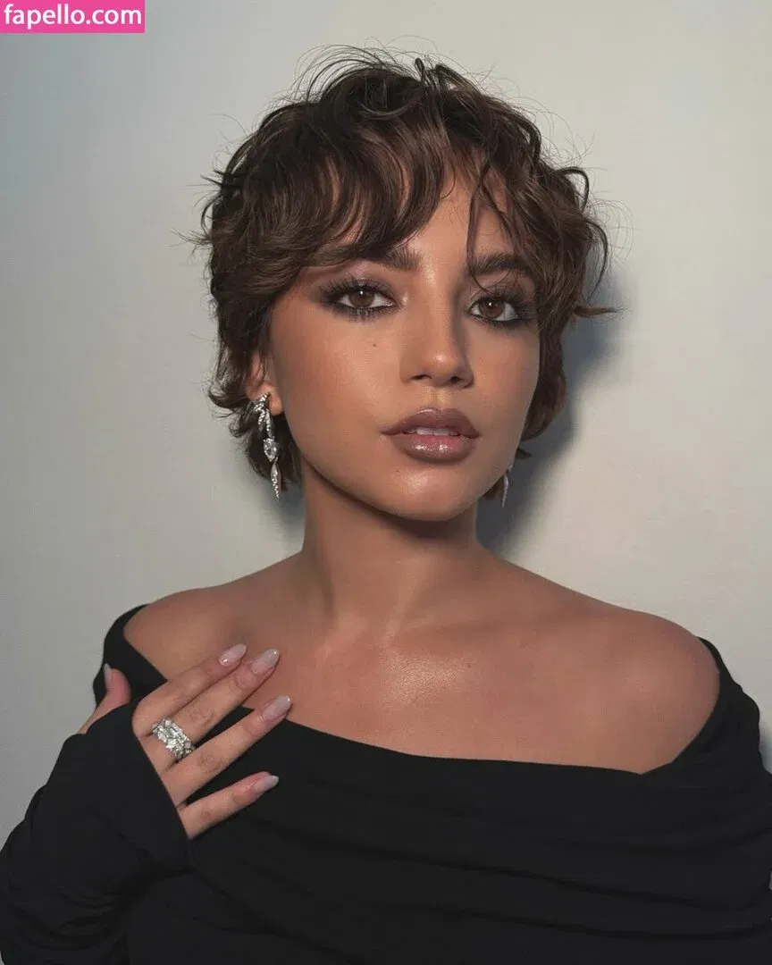 Isabela Merced / isabelamerced Onlyfans Photo Gallery 