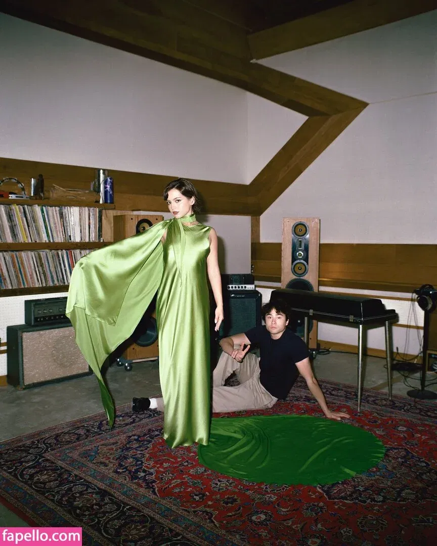 Isabela Merced / isabelamerced Onlyfans Photo Gallery 