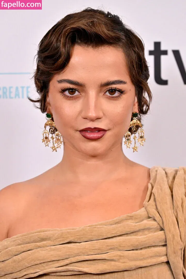 Isabela Merced / isabelamerced Onlyfans Photo Gallery 