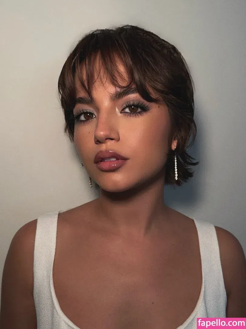 Isabela Merced / isabelamerced Onlyfans Photo Gallery 