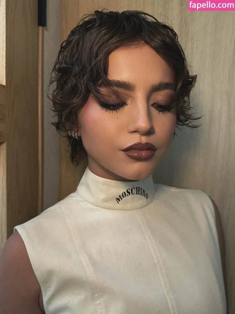 Isabela Merced / isabelamerced Onlyfans Photo Gallery 