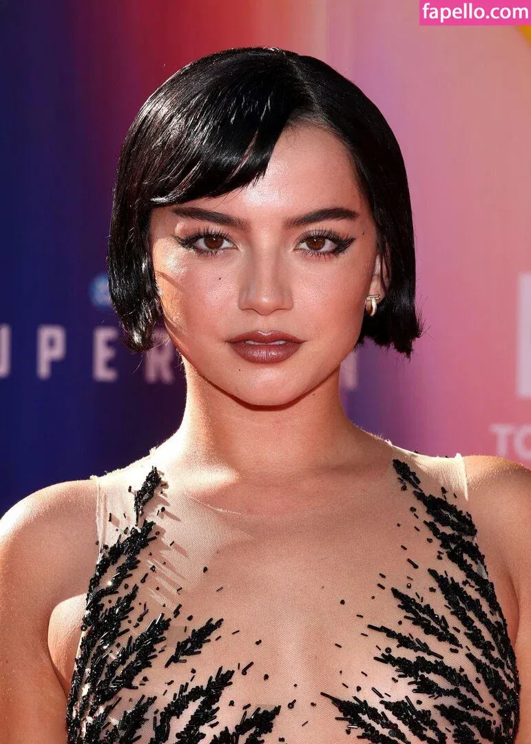 Isabela Merced / isabelamerced Onlyfans Photo Gallery 
