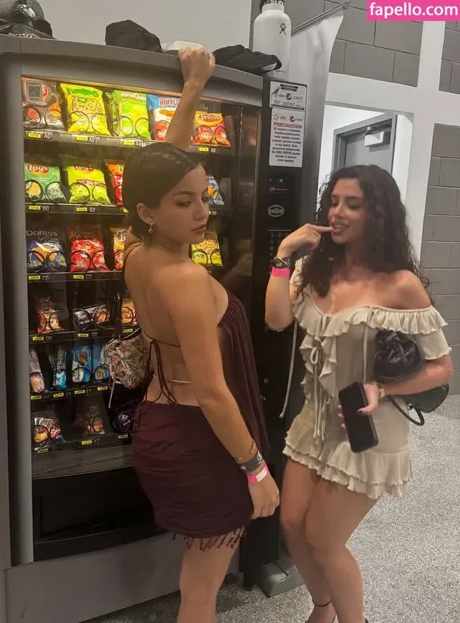 Isabela Merced / isabelamerced Onlyfans Photo Gallery 