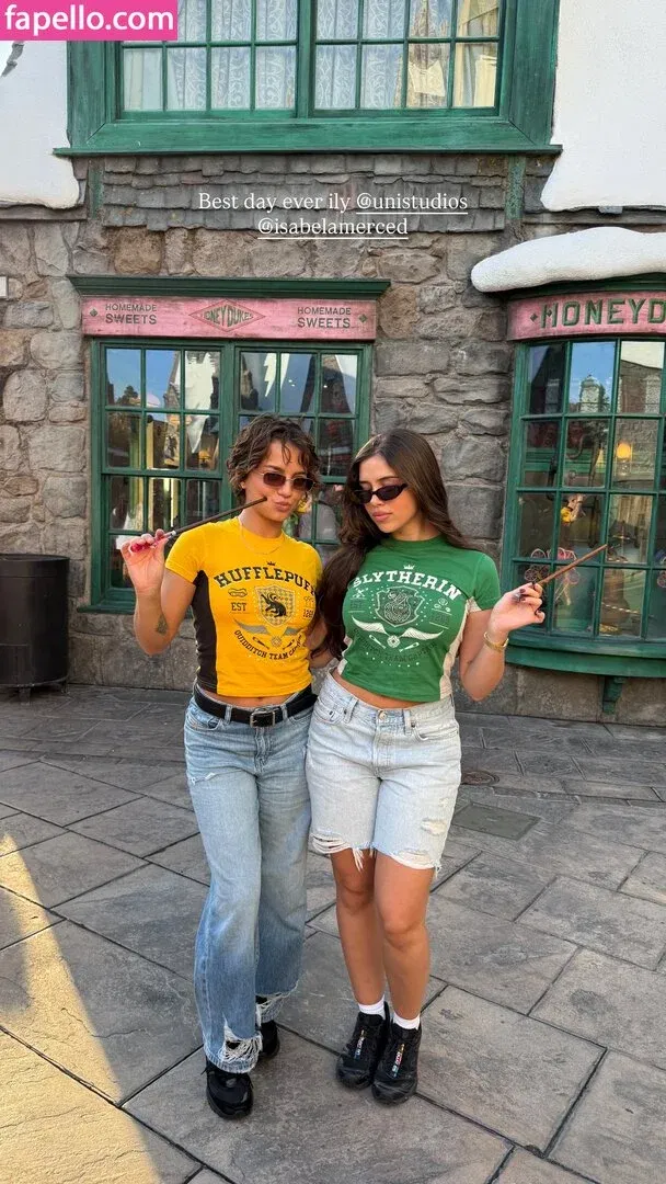 Isabela Merced / isabelamerced Onlyfans Photo Gallery 