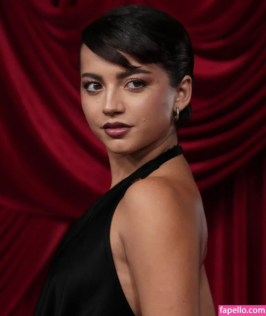 Isabela Merced / isabelamerced Onlyfans Photo Gallery 