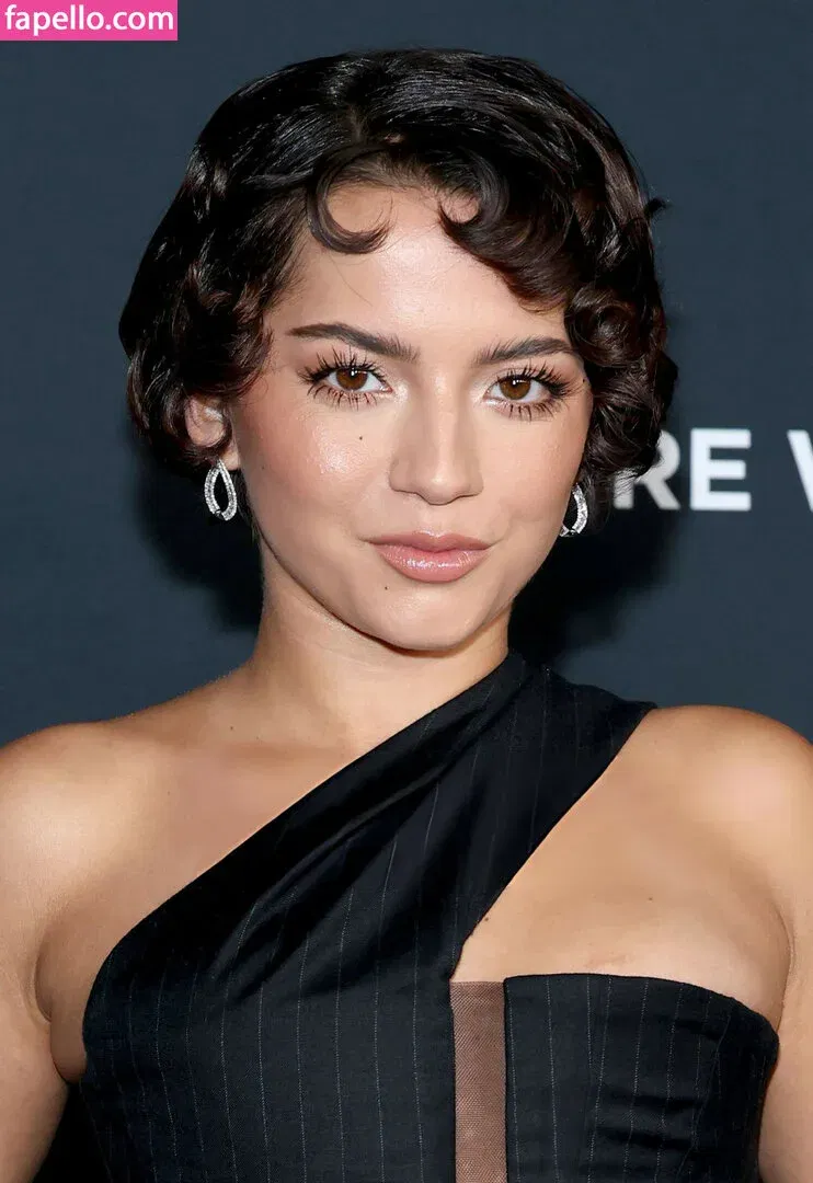 Isabela Merced / isabelamerced Onlyfans Photo Gallery 