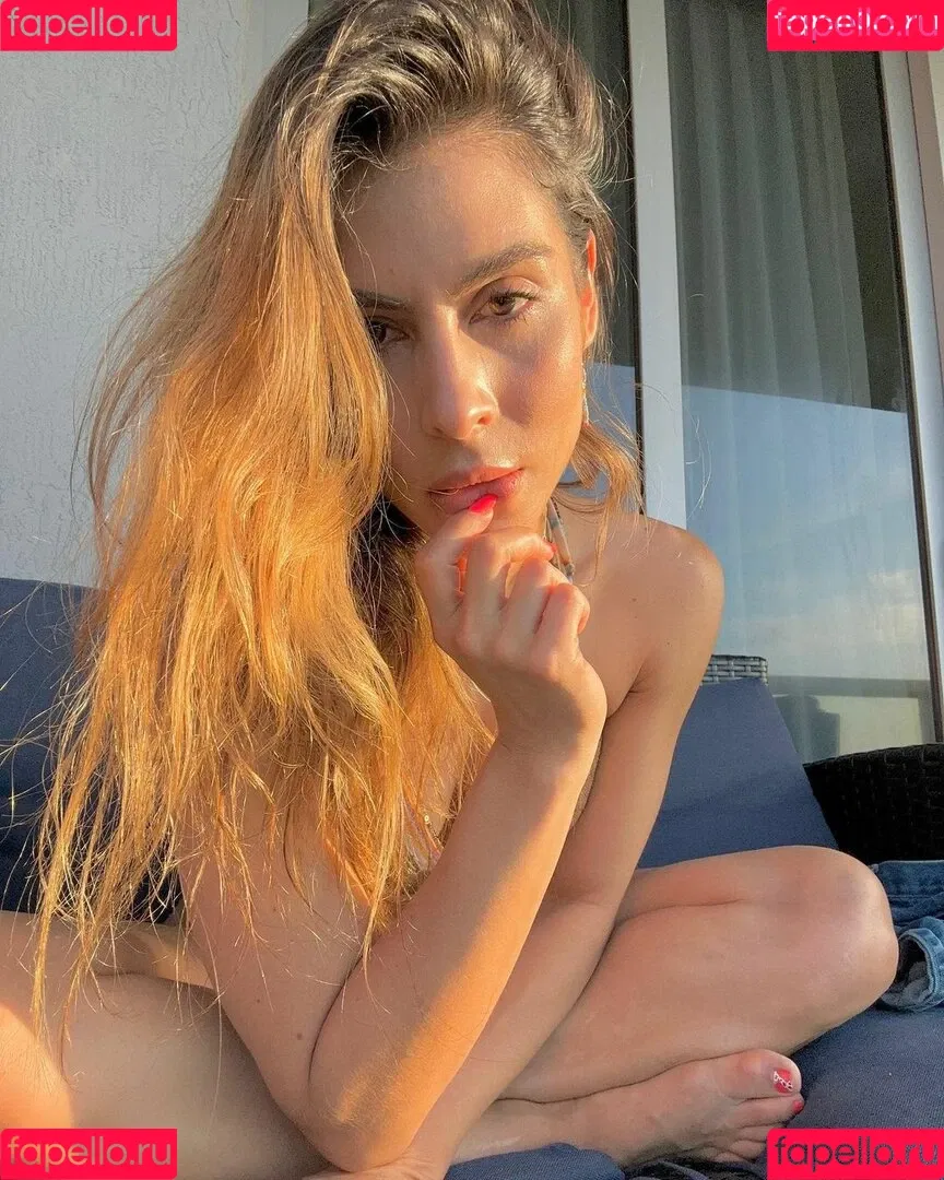 María León / mmmarieleon / sargentoleon Onlyfans Photo Gallery 