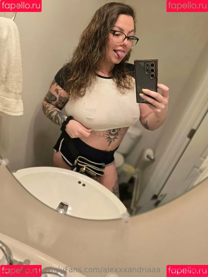 aleeexandriaaa / alexxxandriaaa Onlyfans Photo Gallery 