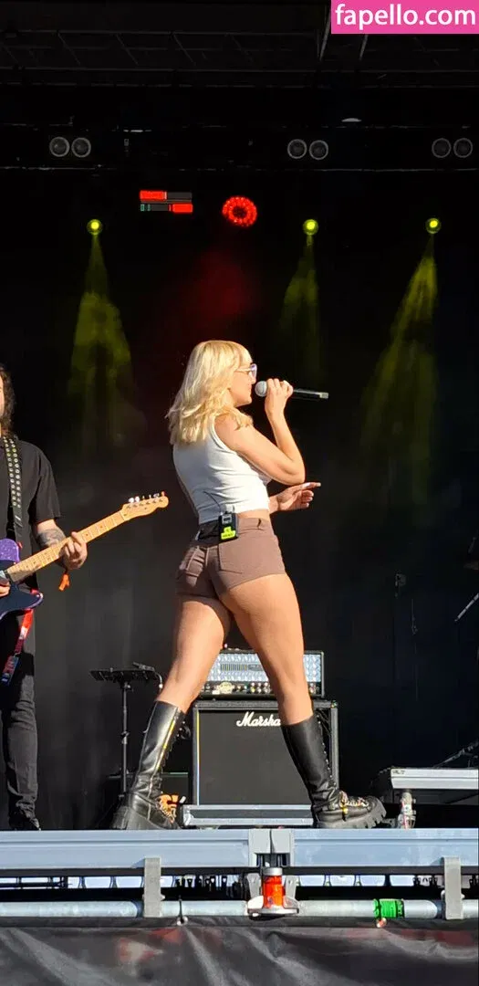 aleeexandriaaa / alexxxandriaaa Onlyfans Photo Gallery 