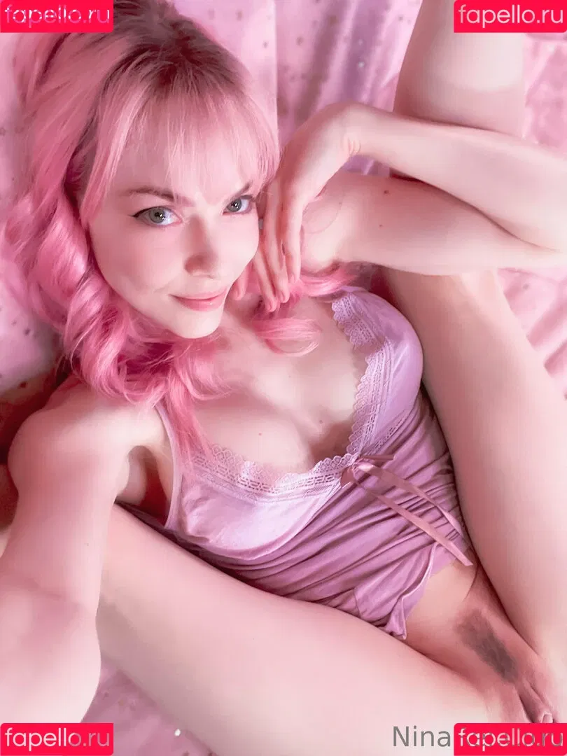 ninareifree / ninasiiri Onlyfans Photo Gallery 