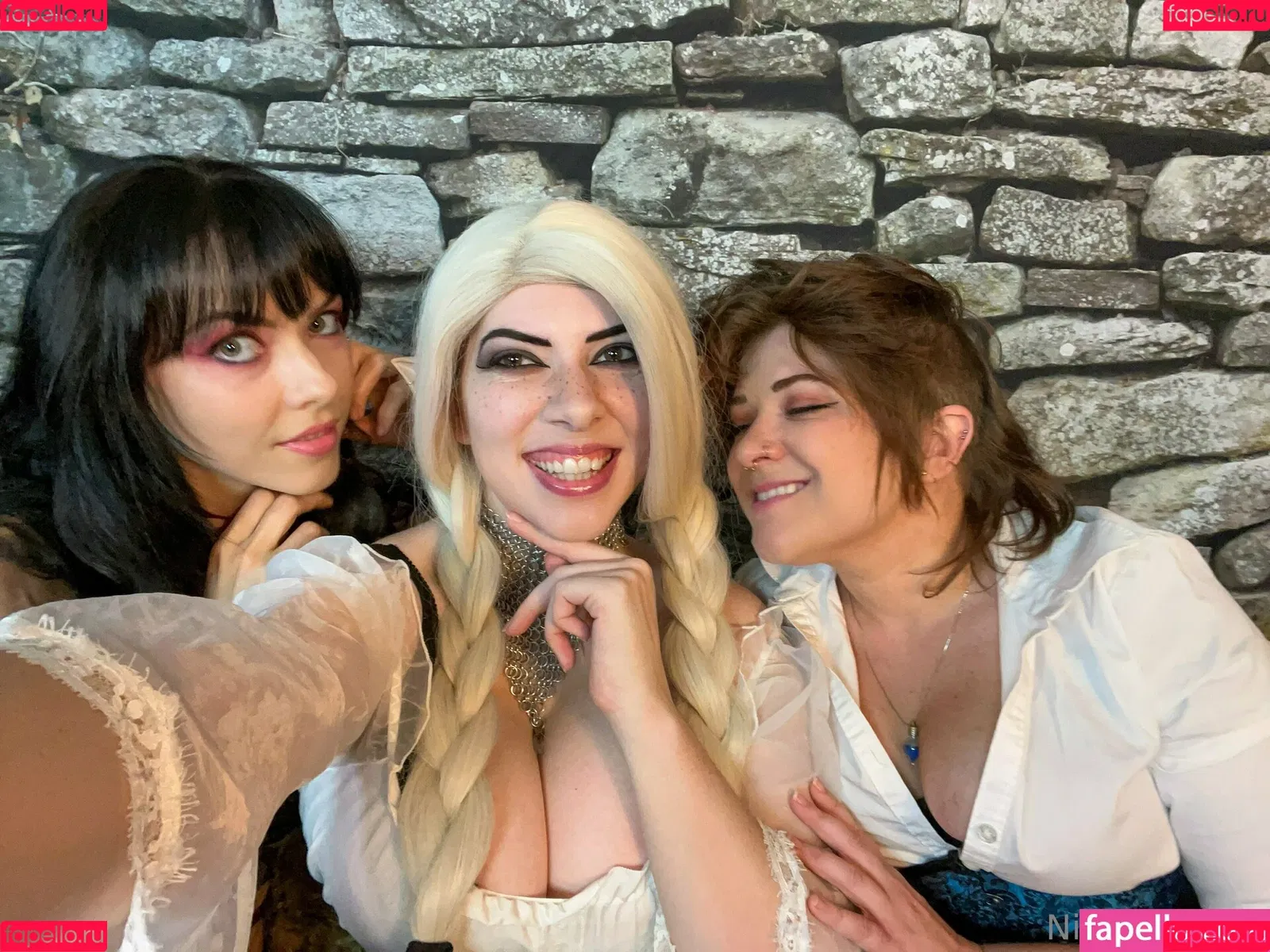 ninareifree / ninasiiri Onlyfans Photo Gallery 
