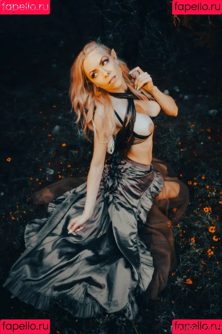 ninareifree / ninasiiri Onlyfans Photo Gallery 
