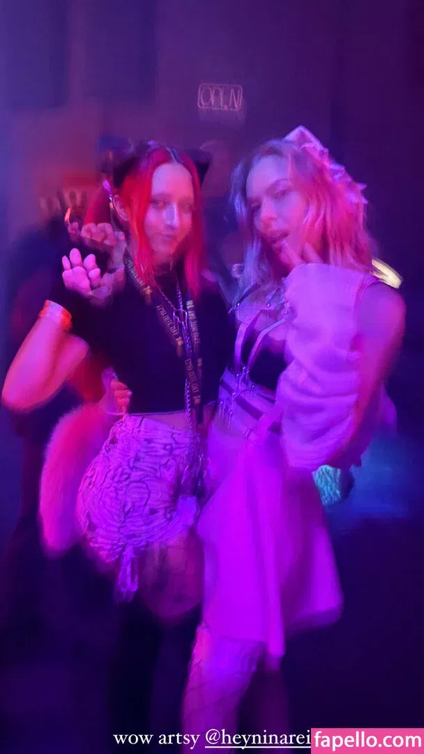 ninareifree / ninasiiri Onlyfans Photo Gallery 