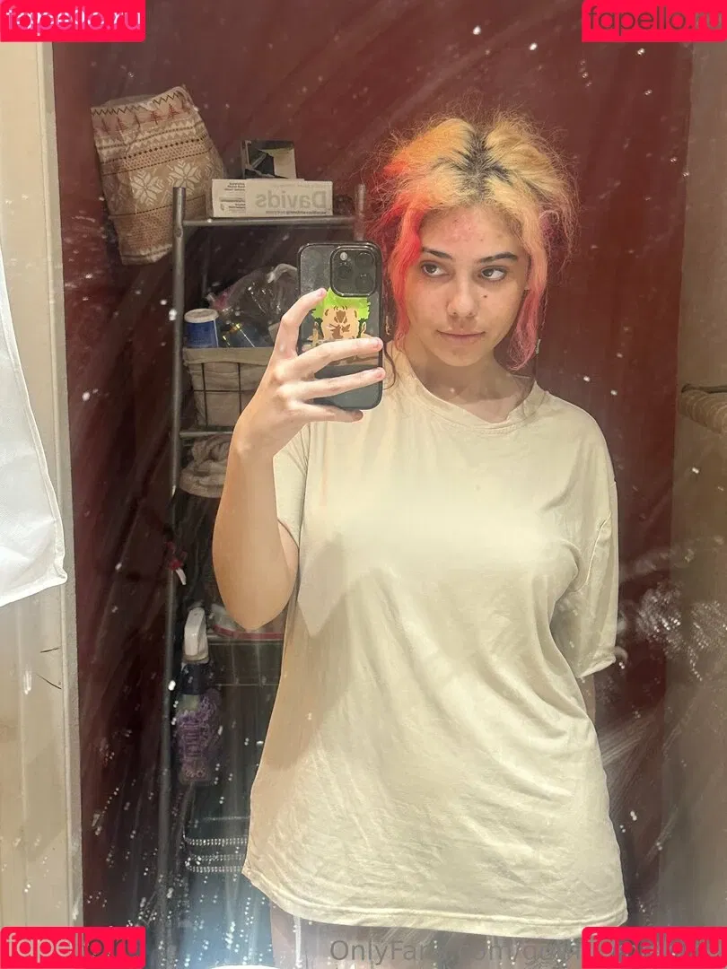 gothgamergirly / thegothmuse Onlyfans Photo Gallery 