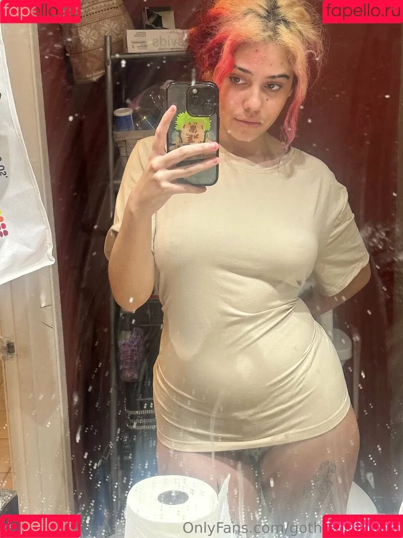 gothgamergirly / thegothmuse Onlyfans Photo Gallery 