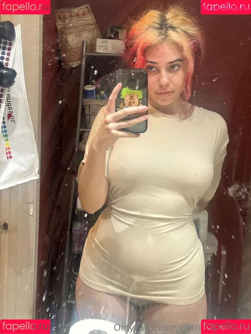 gothgamergirly / thegothmuse Onlyfans Photo Gallery 