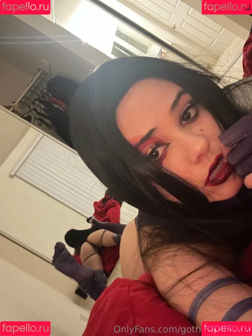 gothgamergirly / thegothmuse Onlyfans Photo Gallery 