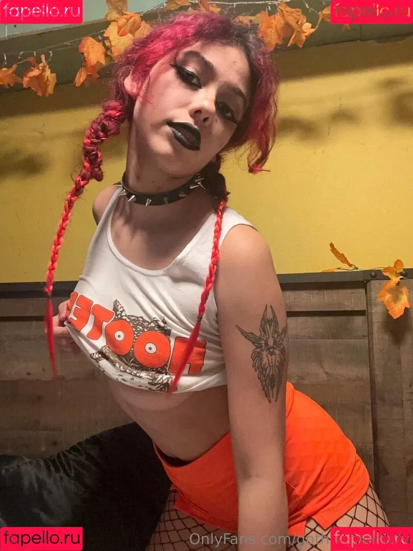 gothgamergirly / thegothmuse Onlyfans Photo Gallery 