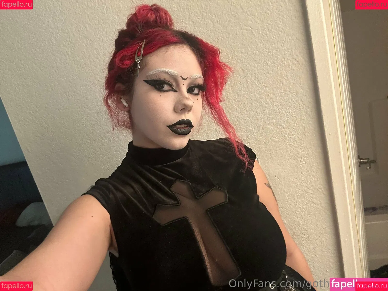 gothgamergirly / thegothmuse Onlyfans Photo Gallery 