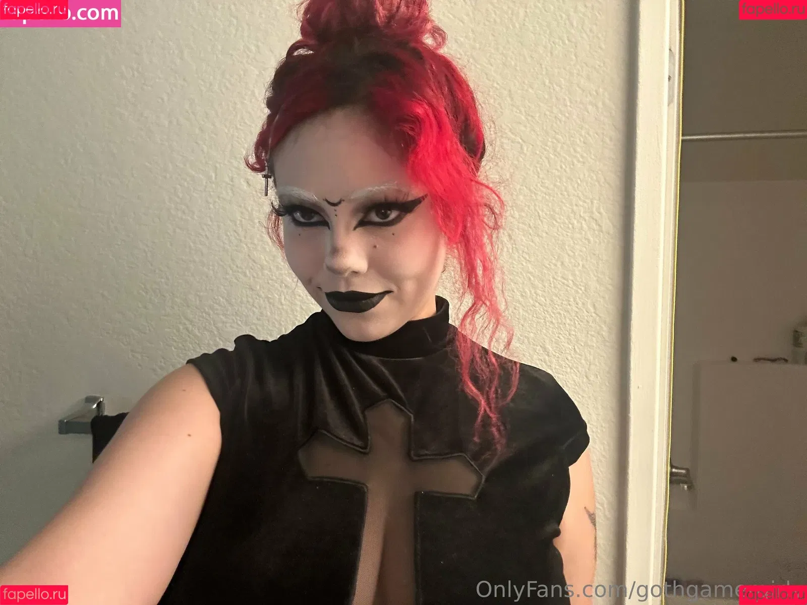 gothgamergirly / thegothmuse Onlyfans Photo Gallery 