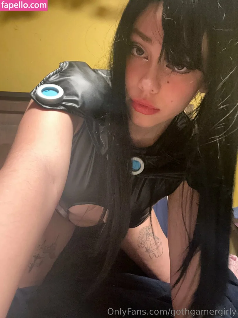 gothgamergirly / thegothmuse Onlyfans Photo Gallery 