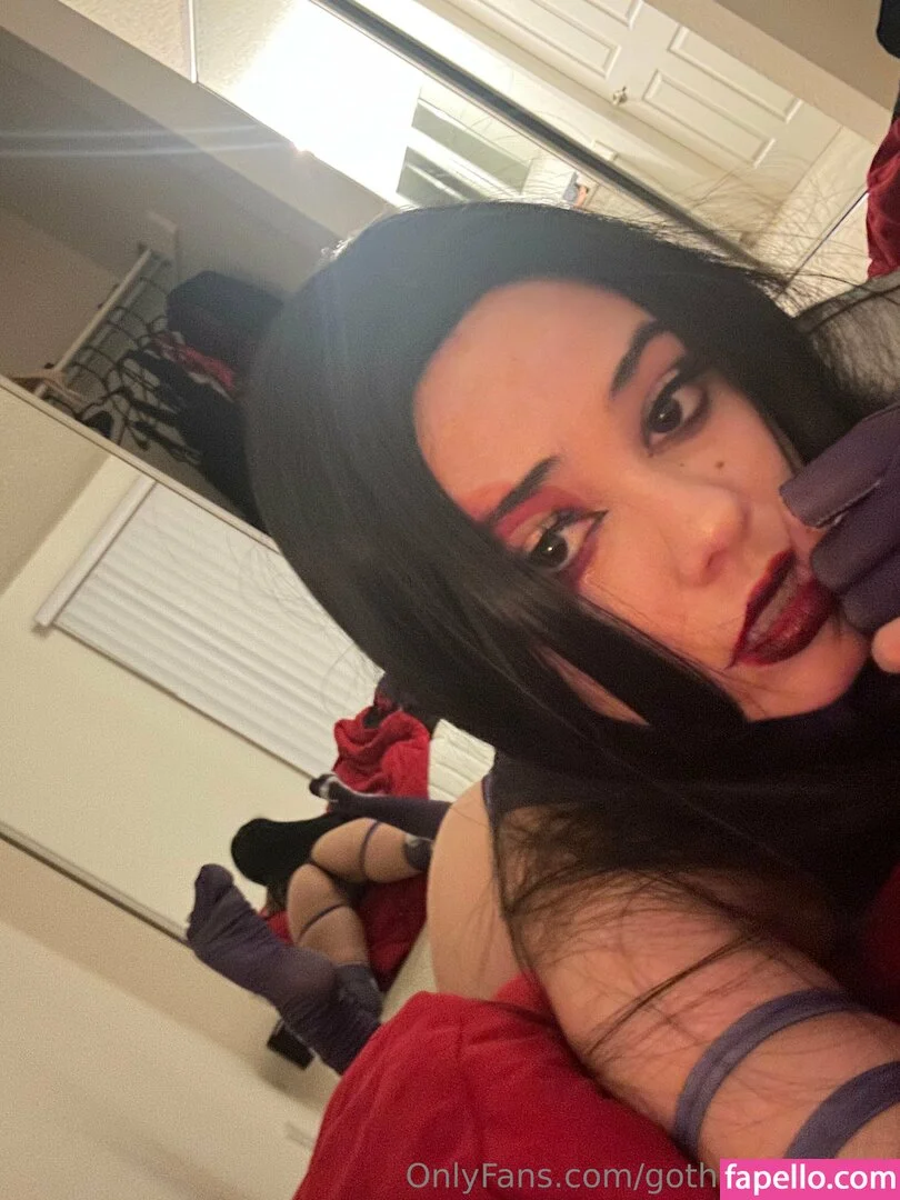 gothgamergirly / thegothmuse Onlyfans Photo Gallery 