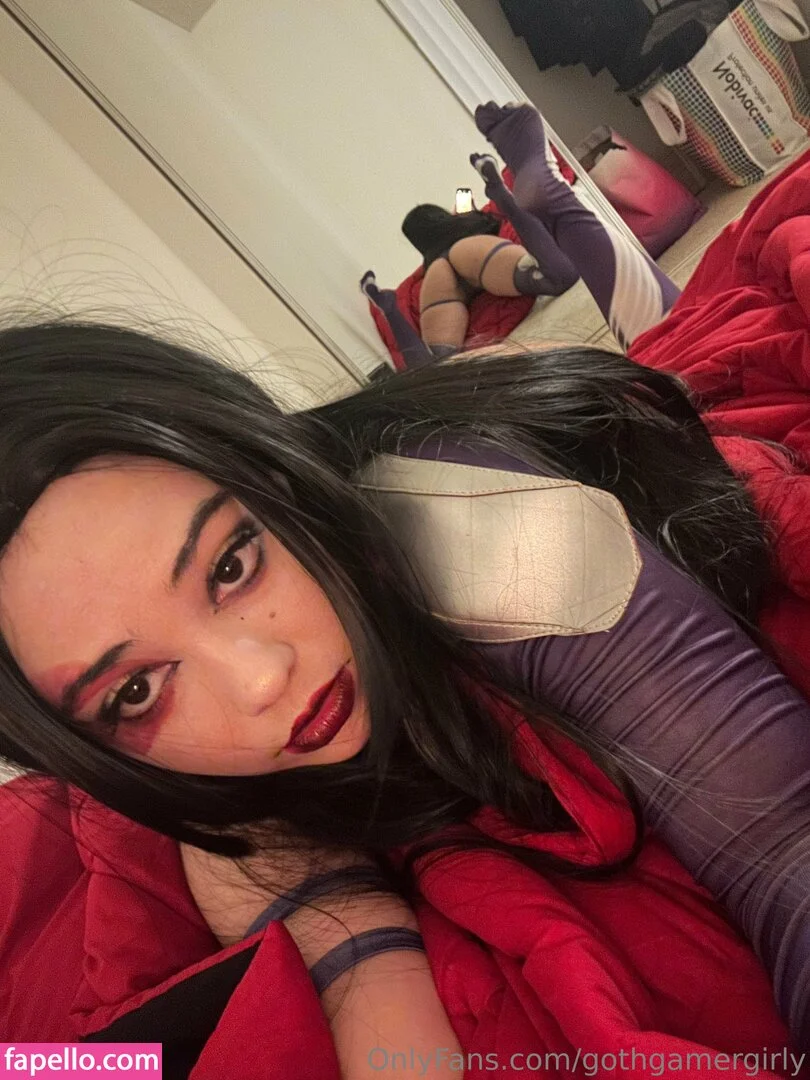 gothgamergirly / thegothmuse Onlyfans Photo Gallery 