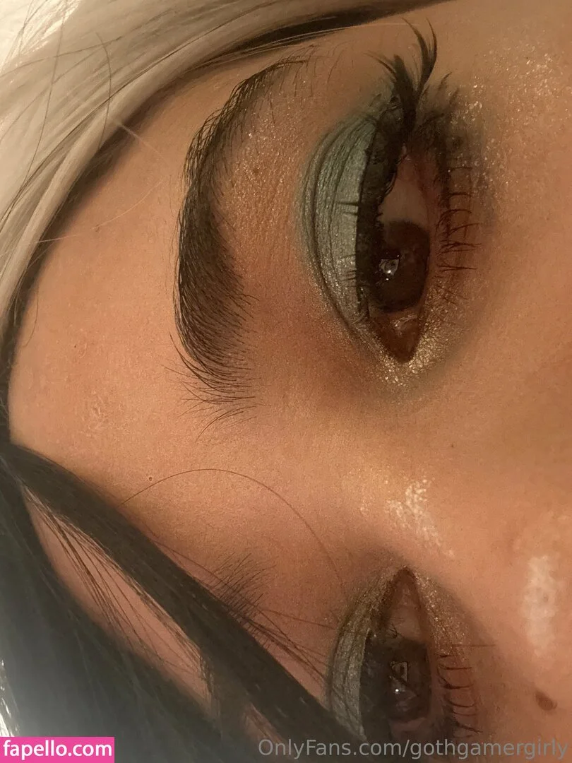 gothgamergirly / thegothmuse Onlyfans Photo Gallery 