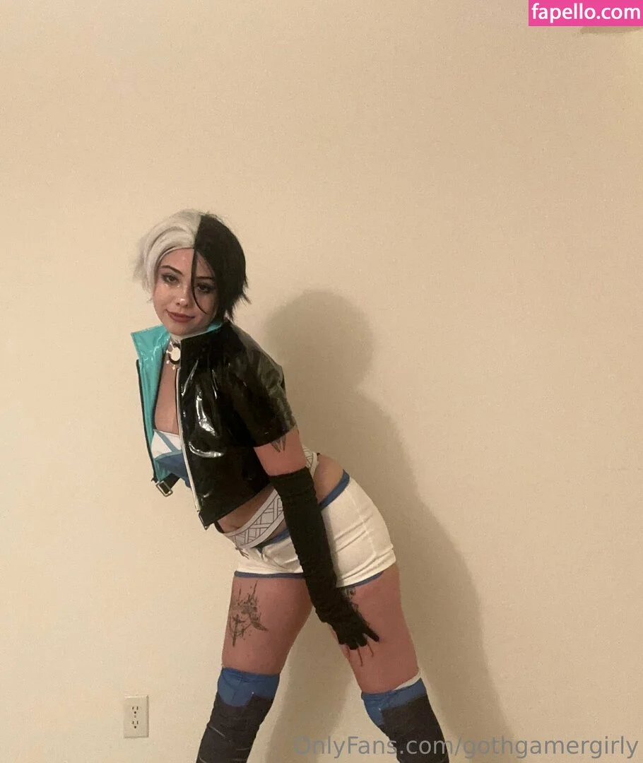 gothgamergirly / thegothmuse Onlyfans Photo Gallery 