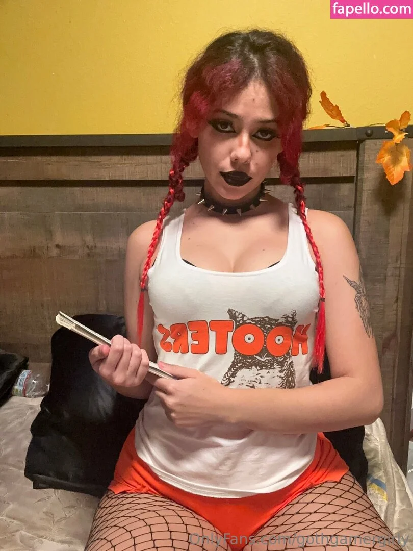 gothgamergirly / thegothmuse Onlyfans Photo Gallery 