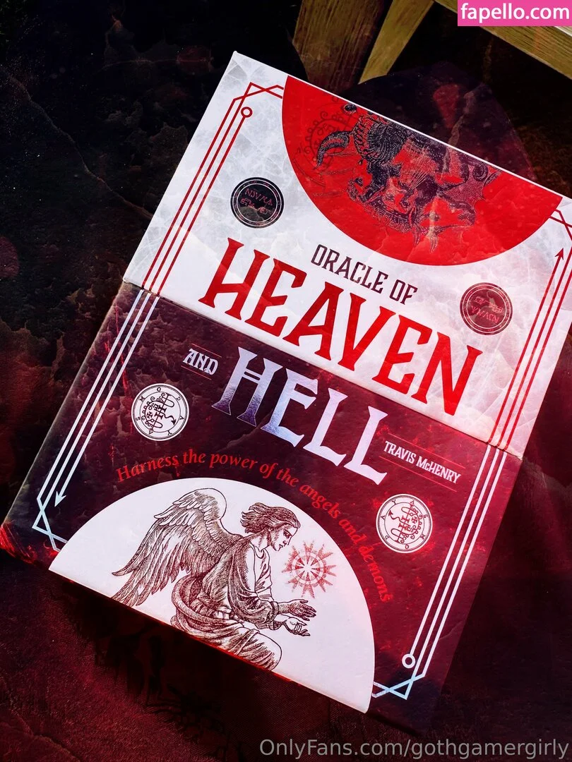 gothgamergirly / thegothmuse Onlyfans Photo Gallery 