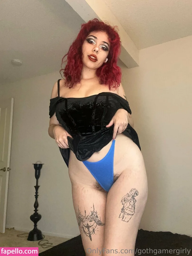 gothgamergirly / thegothmuse Onlyfans Photo Gallery 