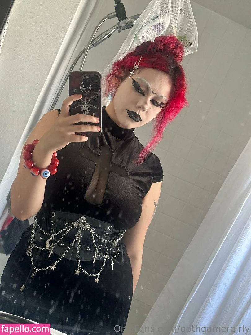 gothgamergirly / thegothmuse Onlyfans Photo Gallery 