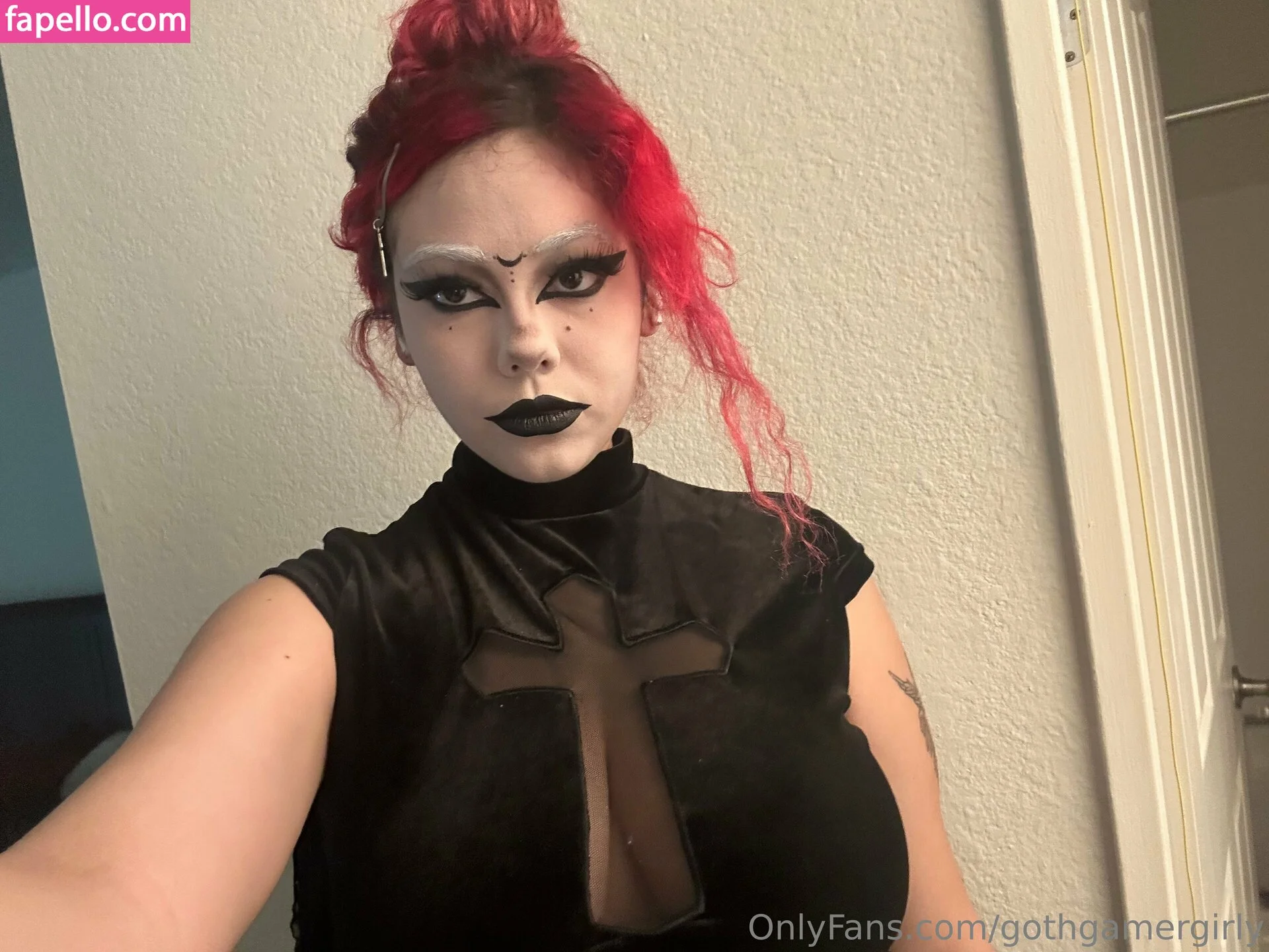 gothgamergirly / thegothmuse Onlyfans Photo Gallery 
