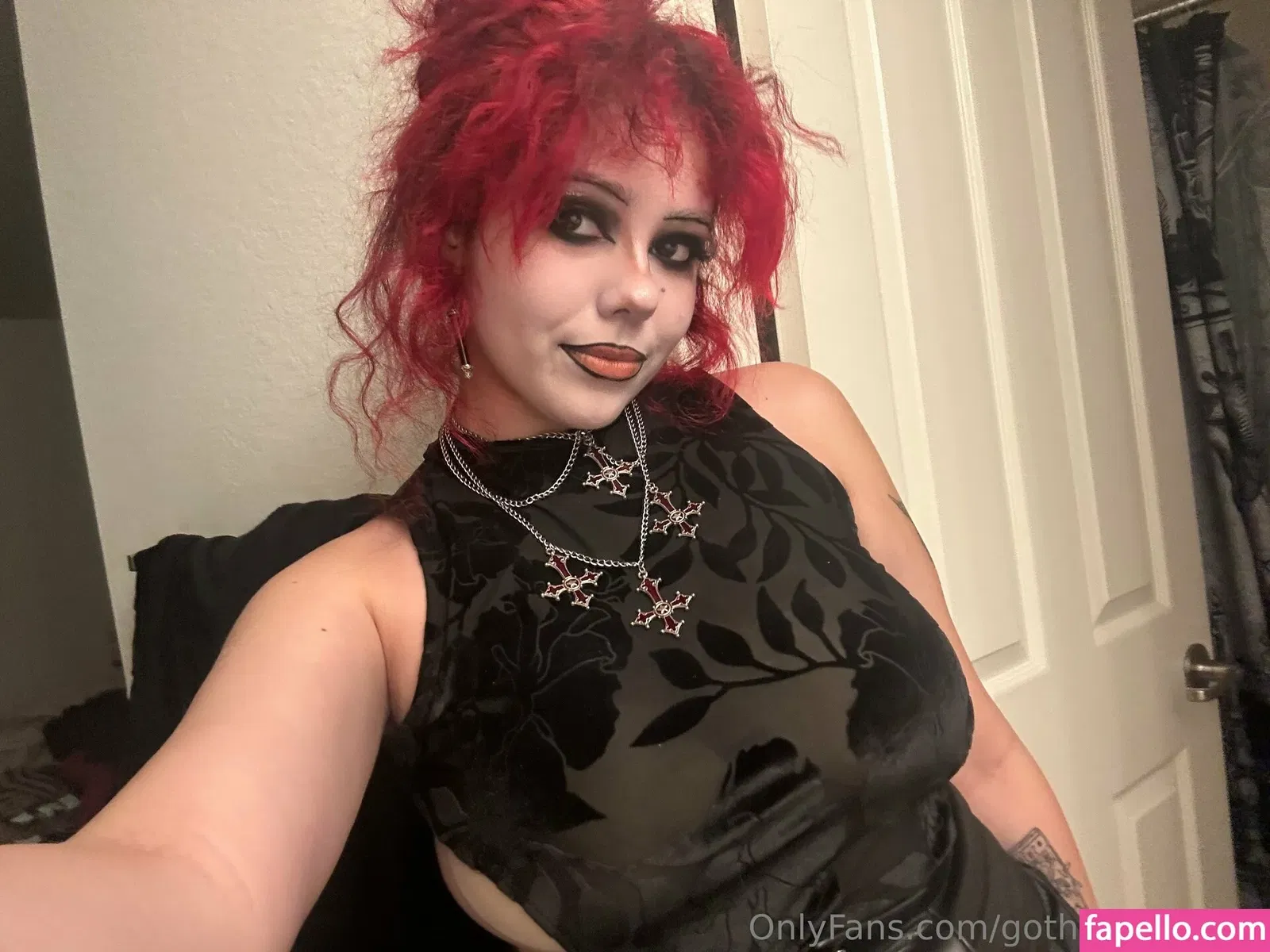 gothgamergirly / thegothmuse Onlyfans Photo Gallery 