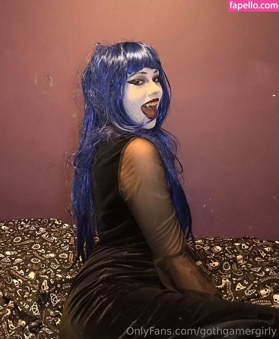 gothgamergirly / thegothmuse Onlyfans Photo Gallery 