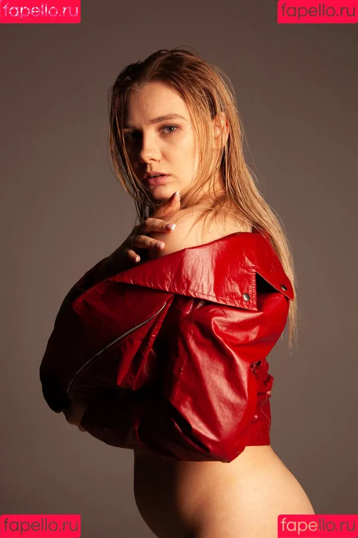 N__Tihomirova / Natali Tihomirova / natalia__tihomirovafanpage99 / tihomirovanatalia Onlyfans Photo Gallery 