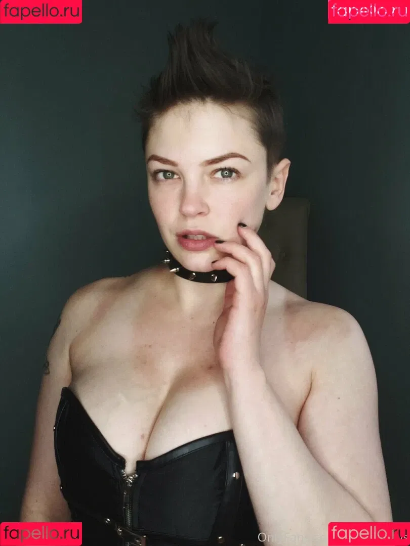 Bree Daniels / breedaniels / breedaniels1 / xloveredheadx Onlyfans Photo Gallery 