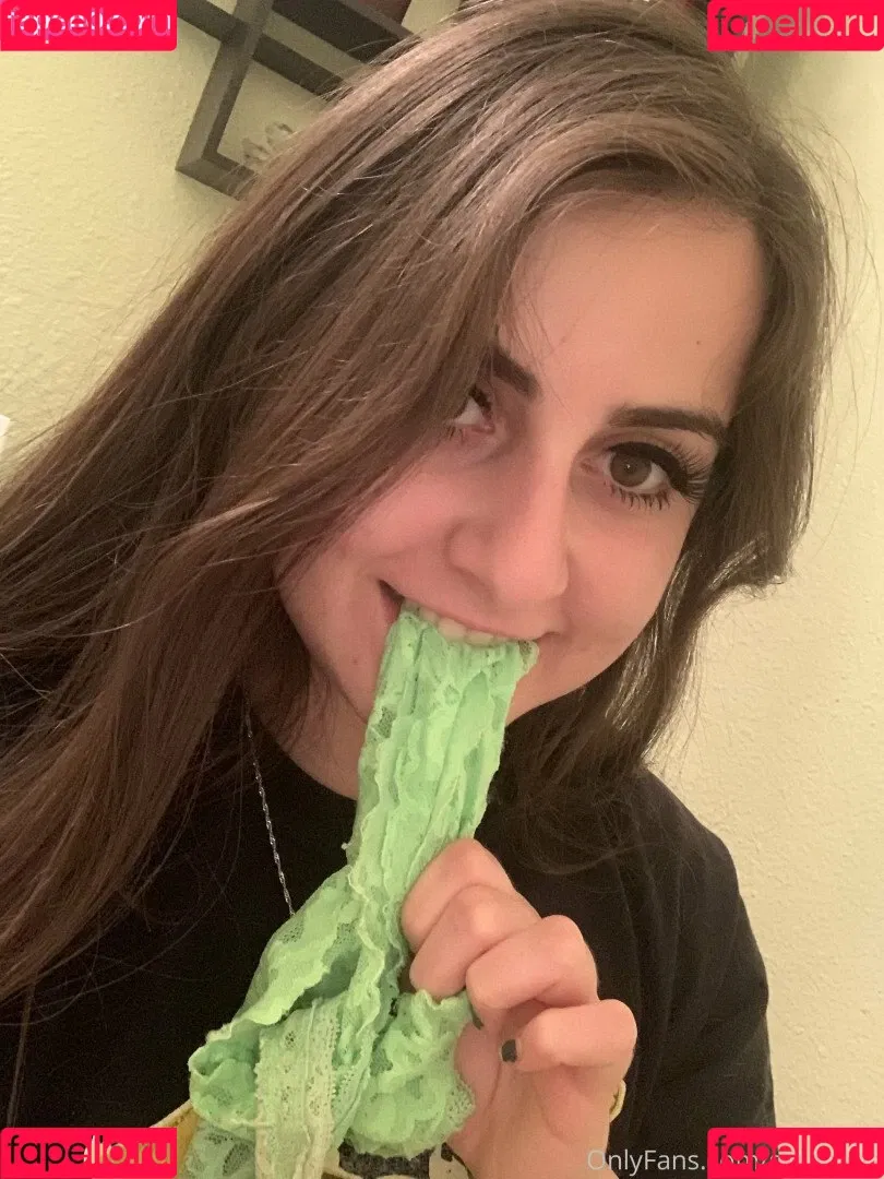 Sara Hart / saraaliciahart / sarahaha Onlyfans Photo Gallery 